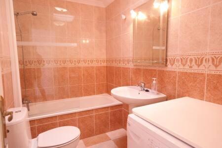 Amplio apartamento con piscina cerca de la playa - Apartamento - 10