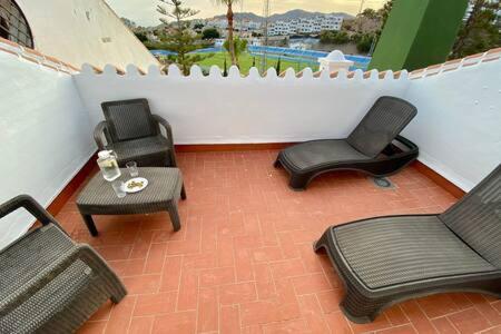 Apartamento con piscina en Las Rosas de Capistrano - Casa - 13