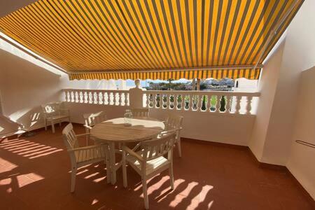Apartamento con piscina en Las Rosas de Capistrano - Casa - 16