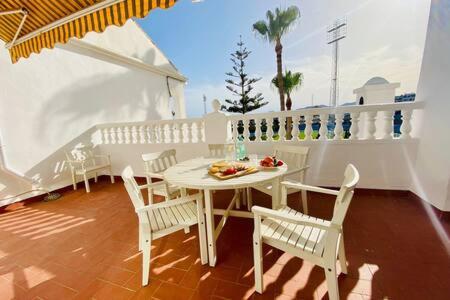 Apartamento con piscina en Las Rosas de Capistrano - Casa - 17
