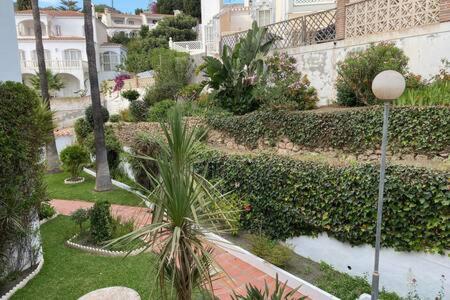 Apartamento con piscina en Las Rosas de Capistrano - Casa - 25