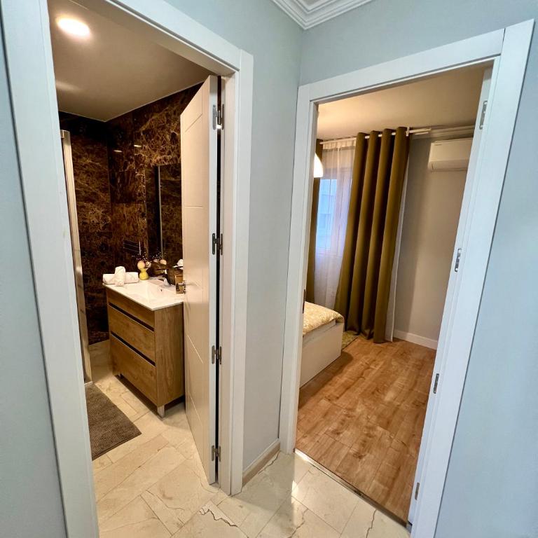 Apartamentos Prestige Málaga - Suite IV - Apartamento de 3 dormitorios - 17