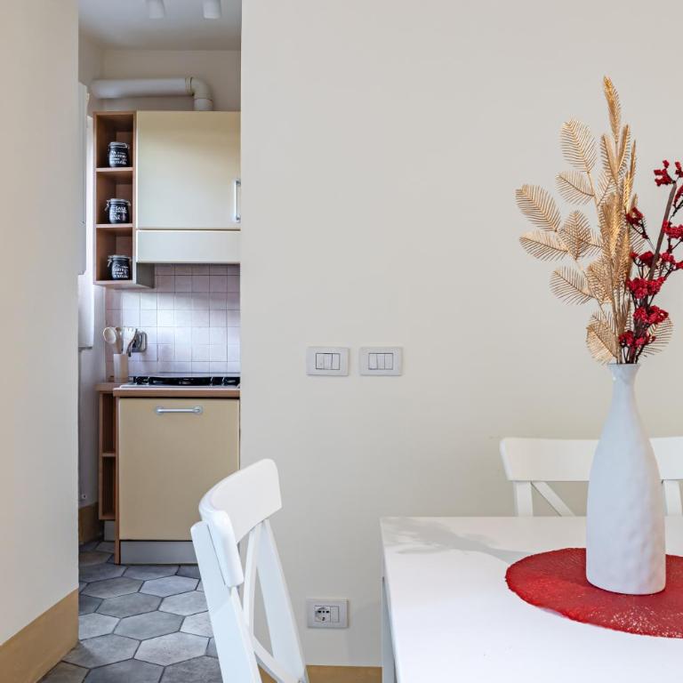 GuestHost - Urban Oasis - Central Apartment with Garden - Appartamento con 2 Camere da Letto - 9