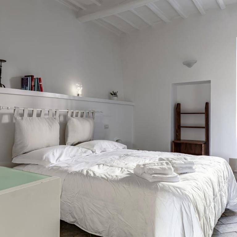 GuestHost - Urban Oasis - Central Apartment with Garden - Appartamento con 2 Camere da Letto - 4