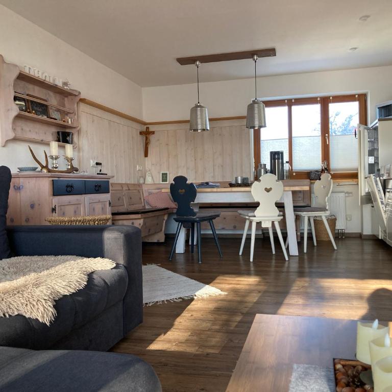 Bei uns im Allgäu - Ferienwohnungen für Erholung und Aktivität - Apartment mit Balkon - 9