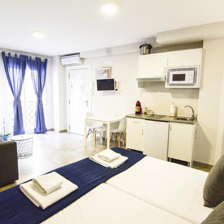 Enjoy Capuchinos - One-Bedroom Apartment - 2