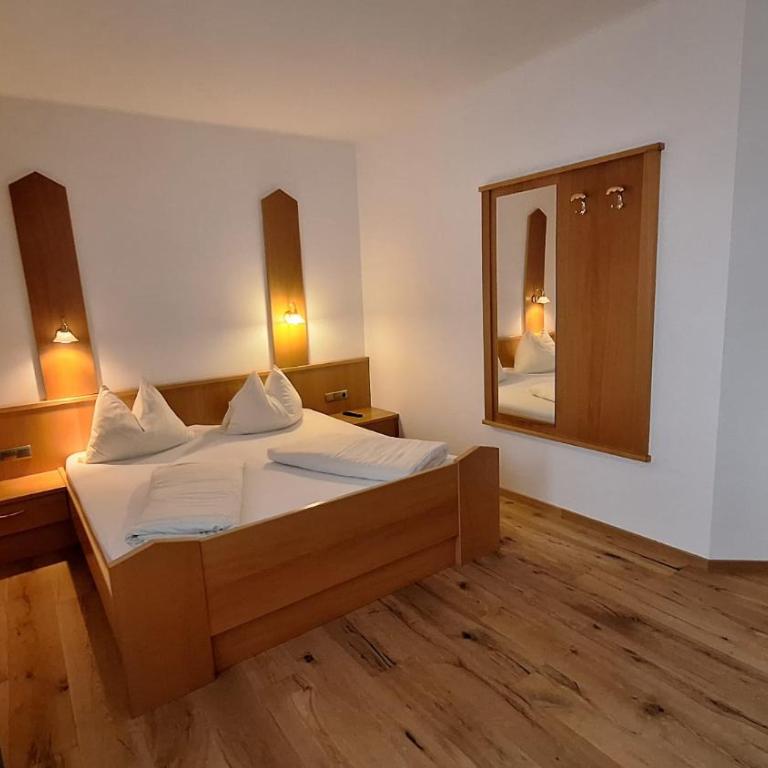Alpenspitz Appartements - Garni - B&B - Apartment with Garden View - 11