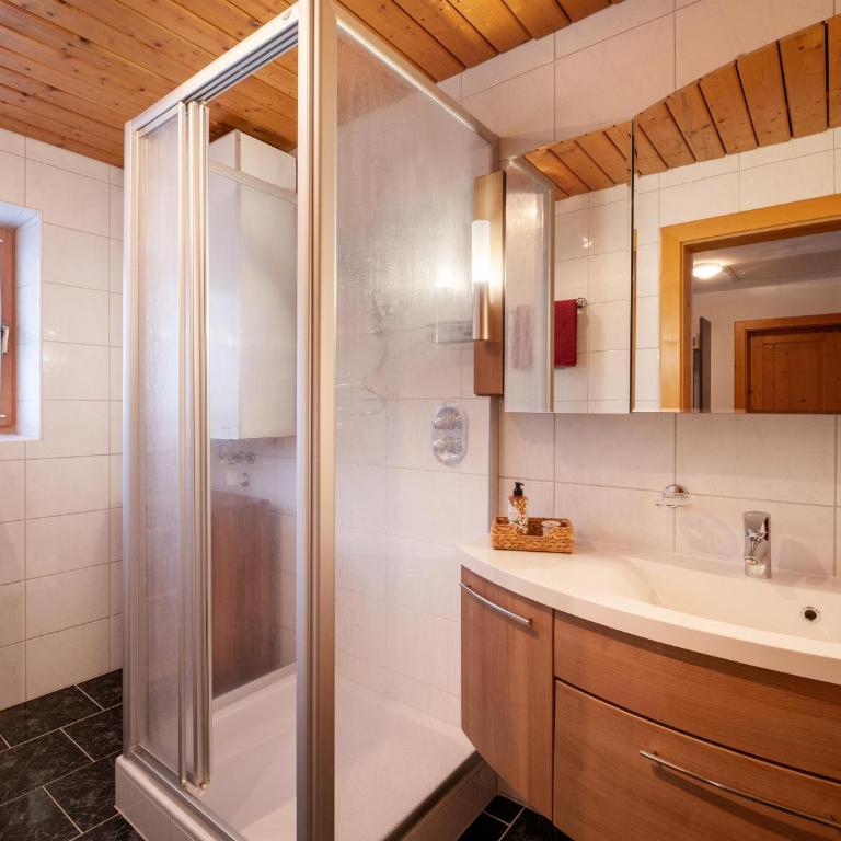 Chalet Platzl - Apartment mit 2 Schlafzimmern und Dusche - 5