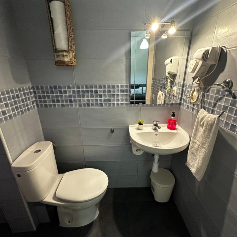 Apartments near Ramblas - Only for stays over 32 days - Apartment with Balcony - 2