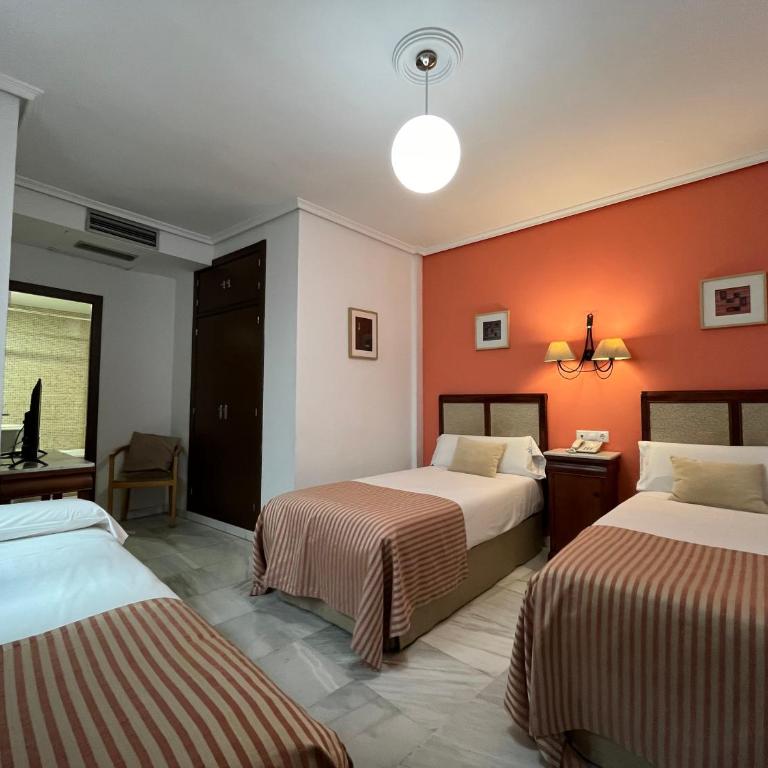 Hotel Maestre - Habitación Triple - 6