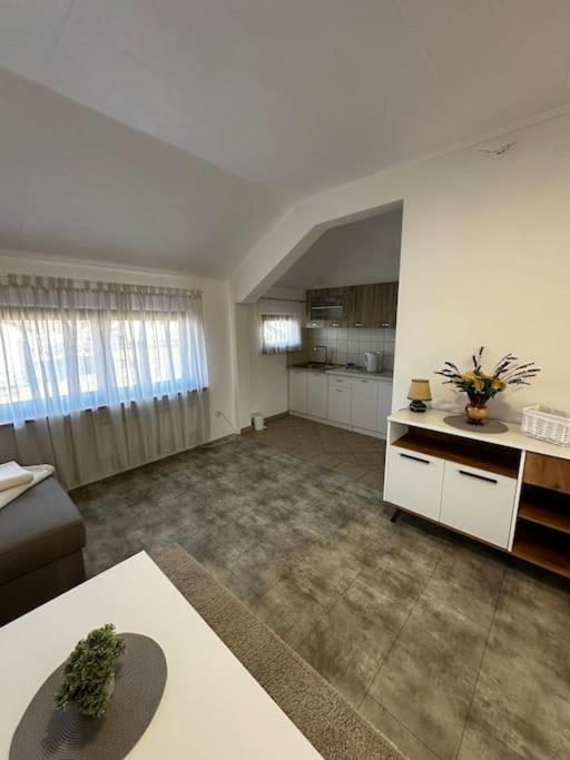 Milincic‘s 2 Zimmerwohnung - One-Bedroom Apartment - 5