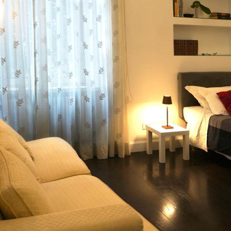 B&B Azuni Home - Camera Tripla con Bagno Privato Esterno - 14