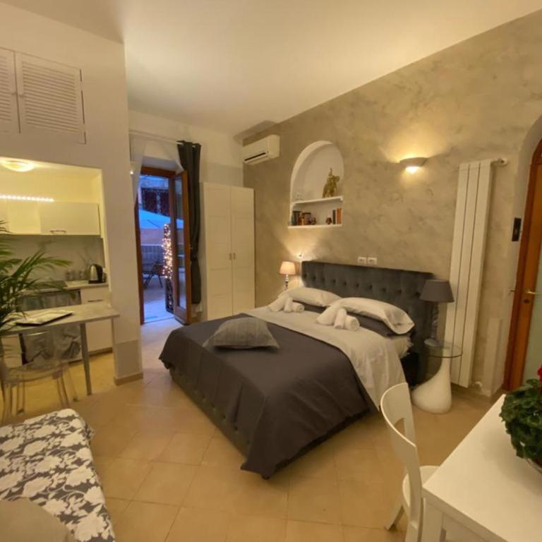 NAVONA DOMITIA HOME - Appartamento con 2 Camere da Letto - 42