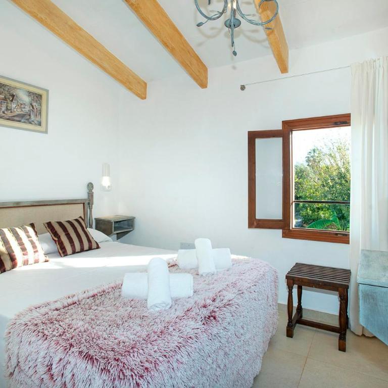 Can Gato by Vintage Travel - Four-Bedroom Villa - 3