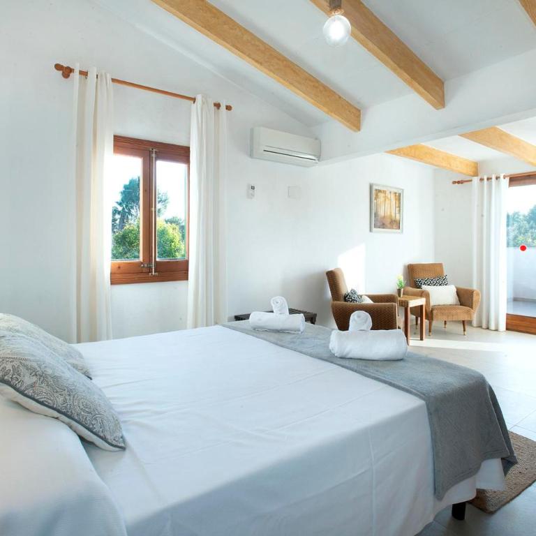 Can Gato by Vintage Travel - Four-Bedroom Villa - 7