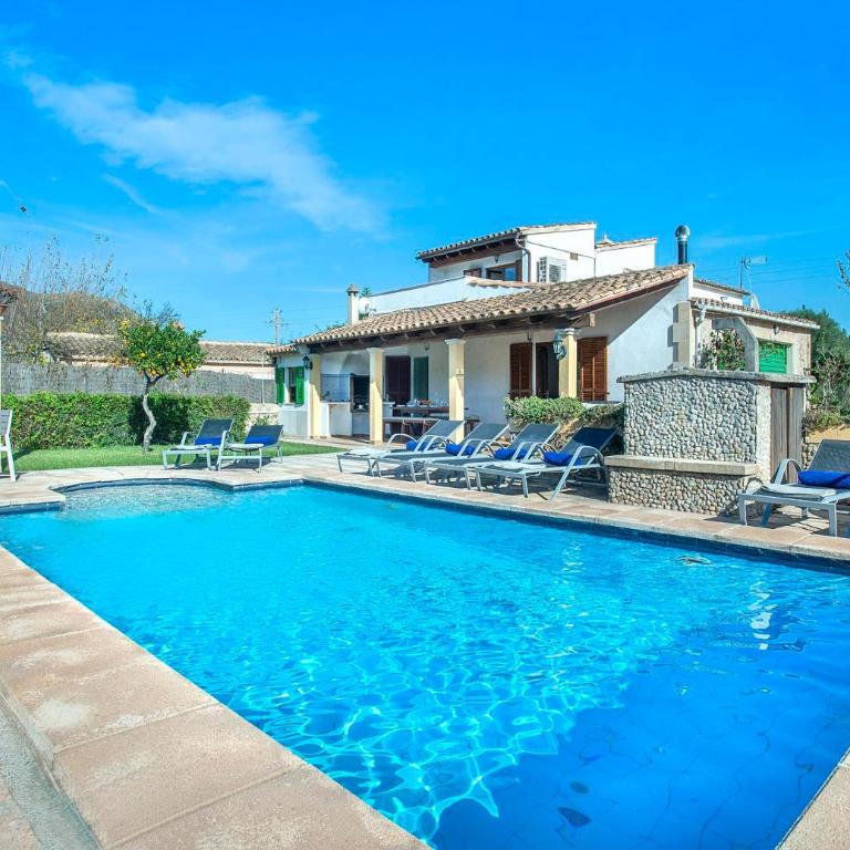 Can Gato by Vintage Travel - Four-Bedroom Villa - 27