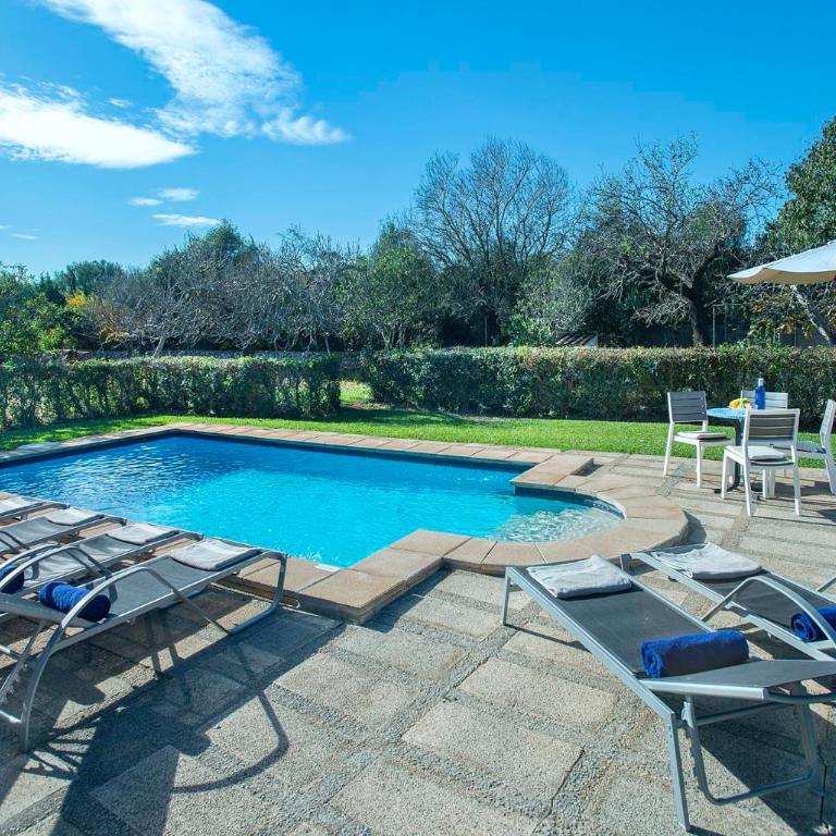 Can Gato by Vintage Travel - Four-Bedroom Villa - 35