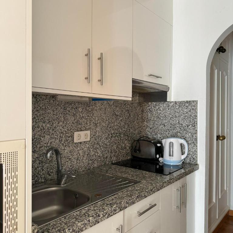 BuenaVista Torviscas Beach - Studio Apartment with Balcony - 6