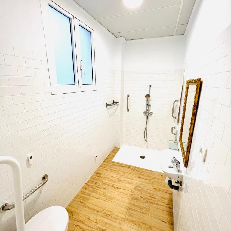 Suites Puente de Hierro - Standard Double Room - 4