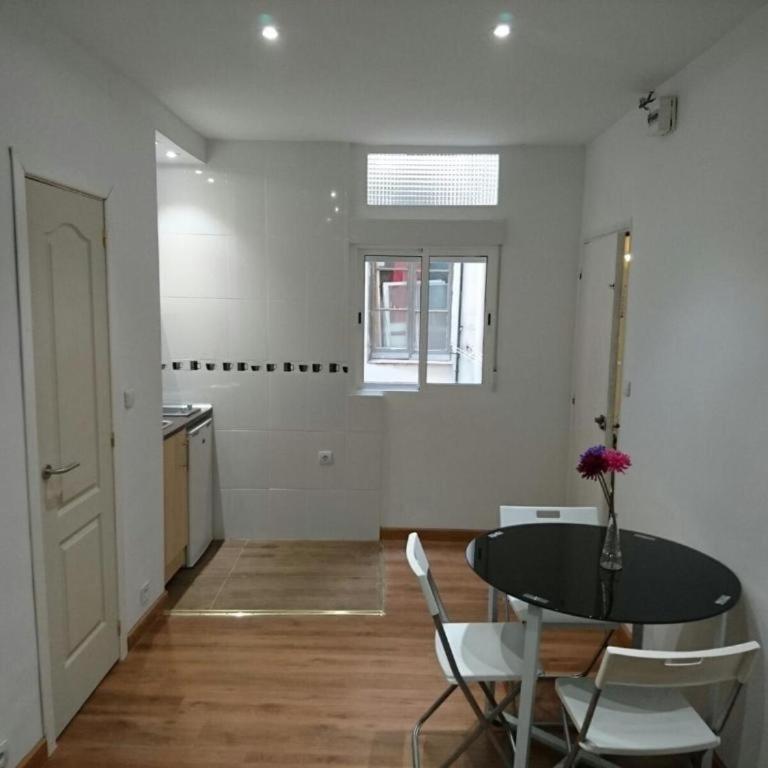 Apartamentos EconoStay Chueca - Standard Studio - 5