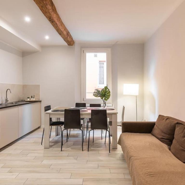 All'ombra delle Due Torri Family Apartment - Appartamento con 3 Camere da Letto - 1