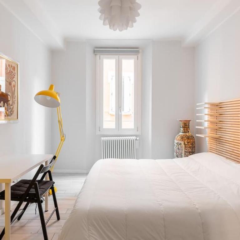 All'ombra delle Due Torri Family Apartment - Appartamento con 3 Camere da Letto - 2