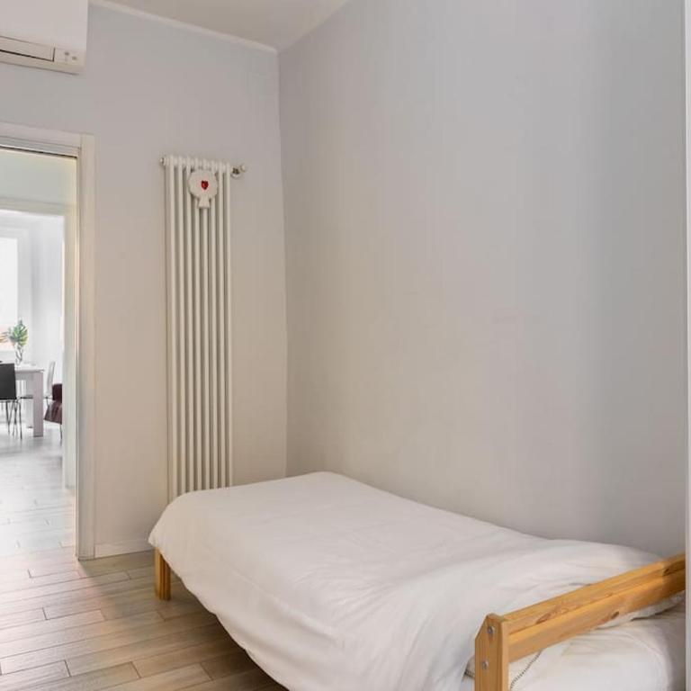 All'ombra delle Due Torri Family Apartment - Appartamento con 3 Camere da Letto - 20