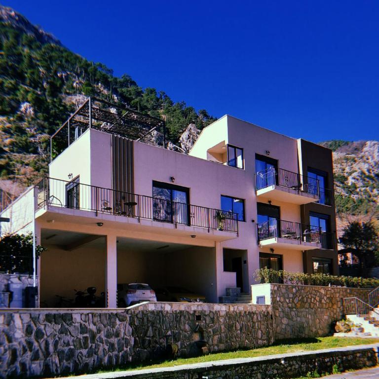 Marea DeLuxe Apartments - Studio with Terrace - 4
