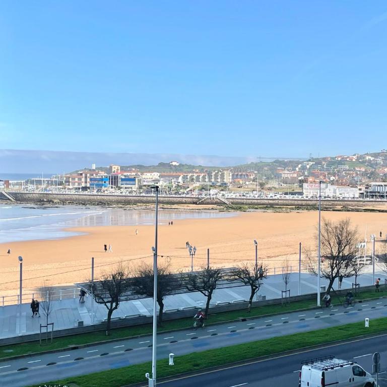 Apartamento San Lorenzo Playa. Vistas al mar. - Apartamento de 2 dormitorios - 8