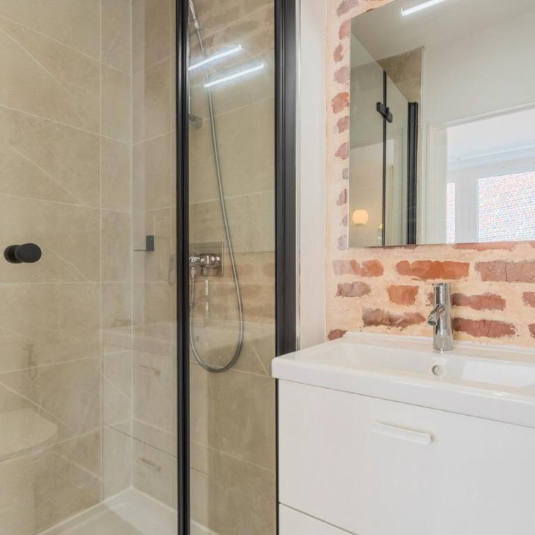 5-bedroom house in the centre of Lille. - Maison de Vacances - 44