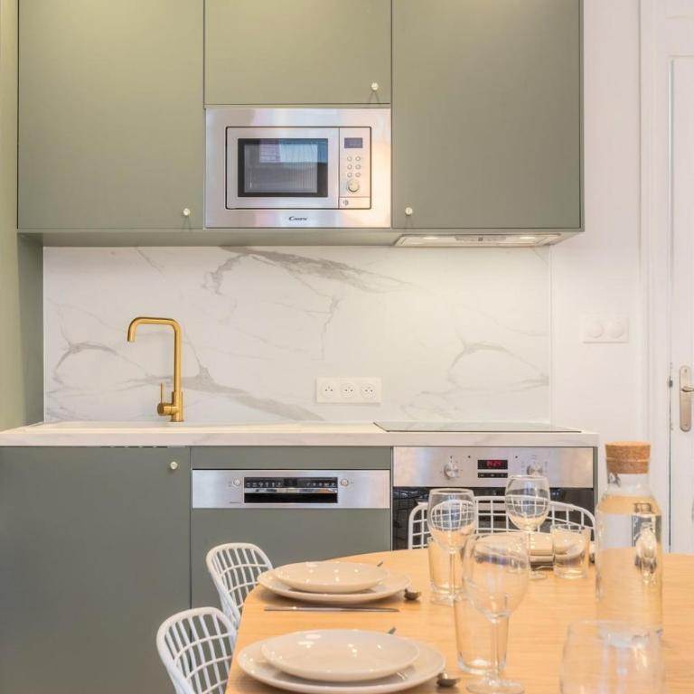 5-bedroom house in the centre of Lille. - Maison de Vacances - 6
