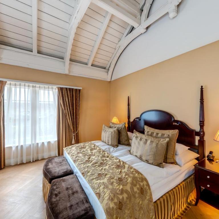 Falkensteiner Schlosshotel Velden – The Leading Hotels of the World - Romantische Suite mit Sauna und Balkon - 2