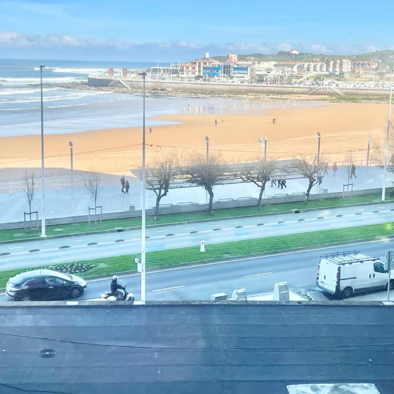 Apartamento San Lorenzo Playa. Vistas al mar. - Apartamento de 2 dormitorios - 23