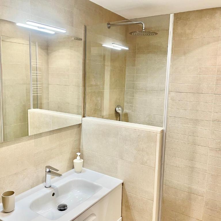 Apartamento San Lorenzo Playa. Vistas al mar. - Apartamento de 2 dormitorios - 27