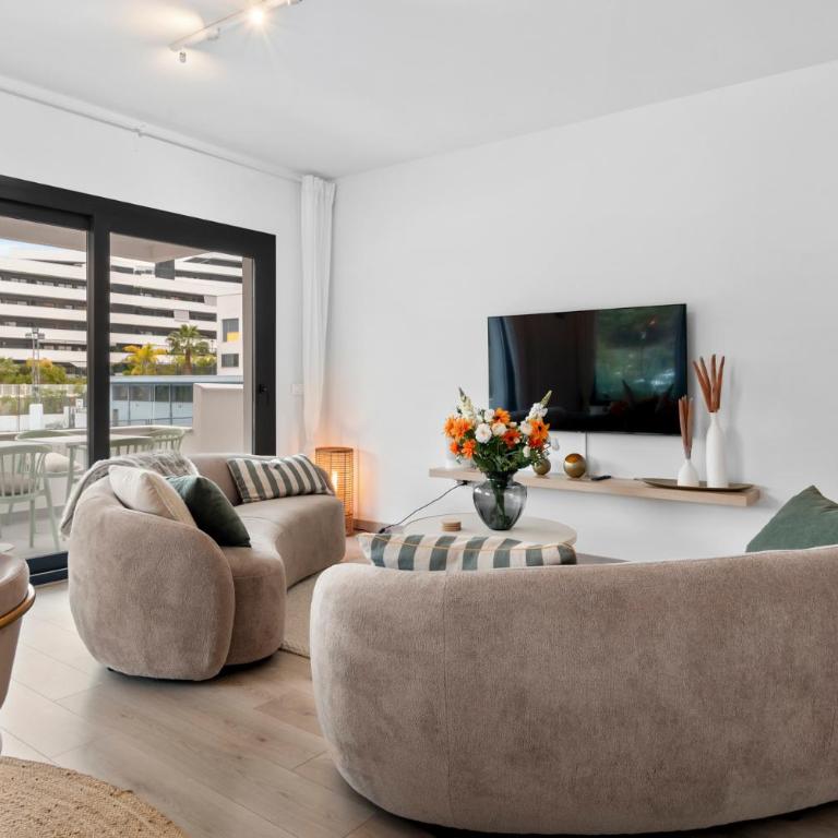 Modern 3-bedroom family apartment Estepona Centre - Three-Bedroom Apartment - 5