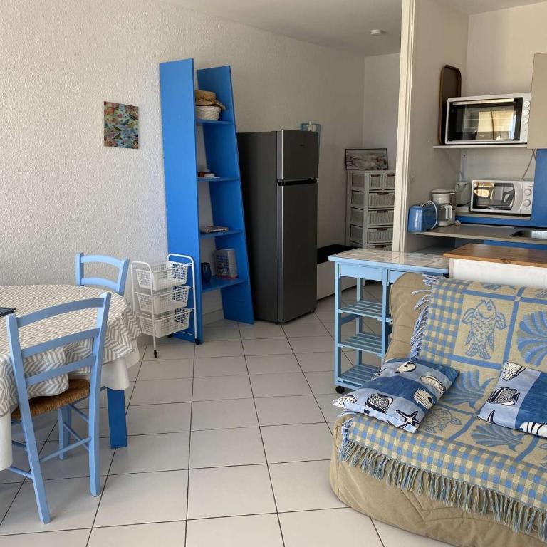 Appartement 2 pièces avec piscine et parking à Port Camargue - FR-1-250-113 - Apartment (6 Erwachsene) - 5