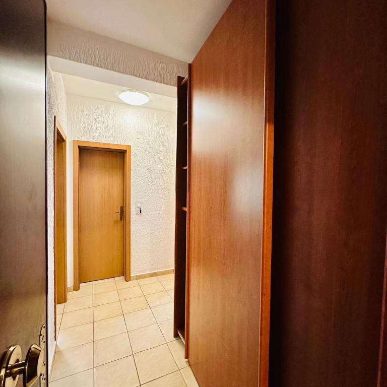 SweetHome - One-Bedroom Apartment - 2