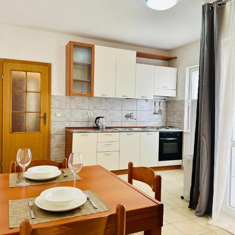 SweetHome - One-Bedroom Apartment - 9