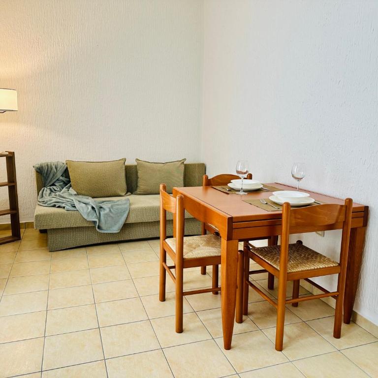 SweetHome - One-Bedroom Apartment - 10