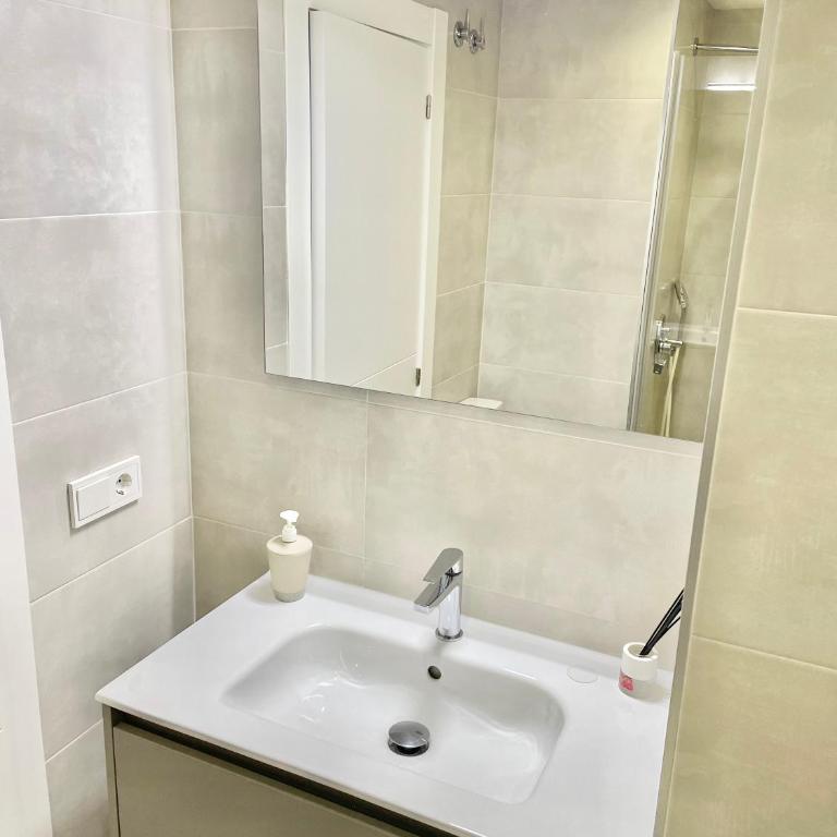 Apartamento San Lorenzo Playa. Vistas al mar. - Apartamento de 2 dormitorios - 44