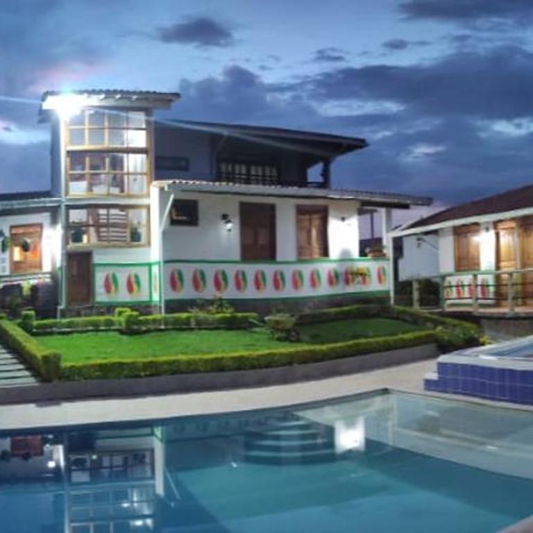 Alojamiento en Finca para 24 - Chalet - 8
