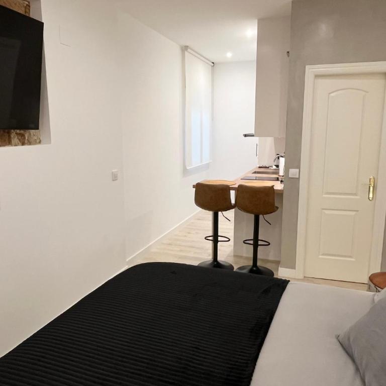 Puerta del Sol House - One-Bedroom Apartment - 16