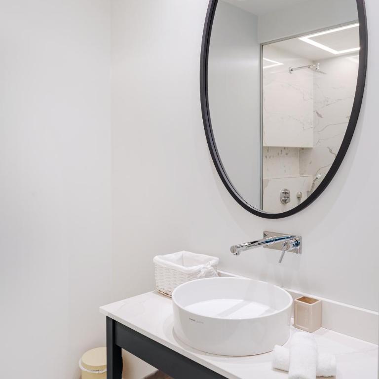 Lustica Bay Vacation Homes - Luxury Two Bedroom Residence Sea View - 4