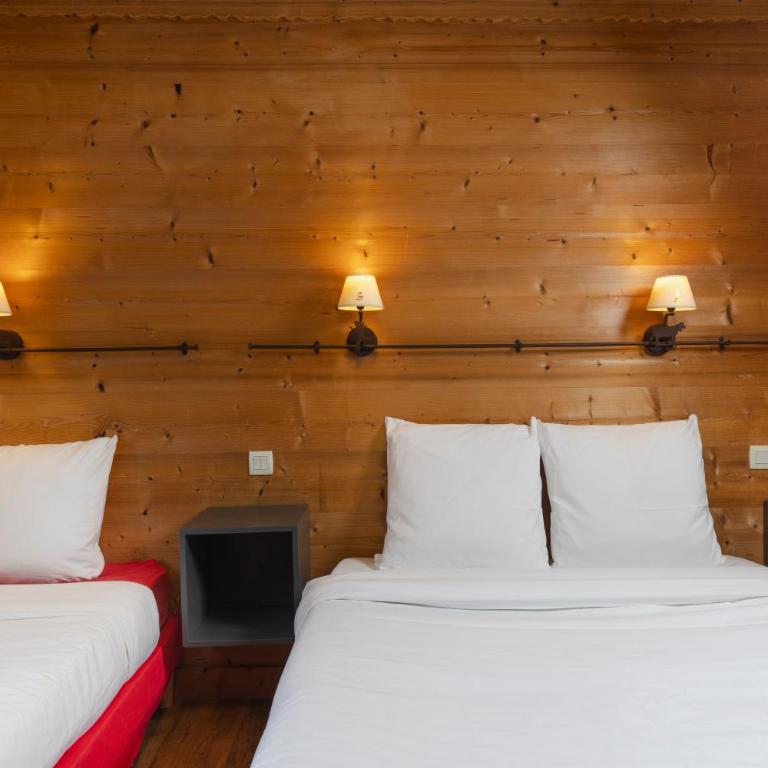 Le Saint Antoine - Chambre Triple - Côté Vallée - 2