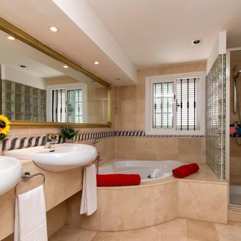 Villa Skylight Wonderful 7 Bedroom Villa - Villa - 22
