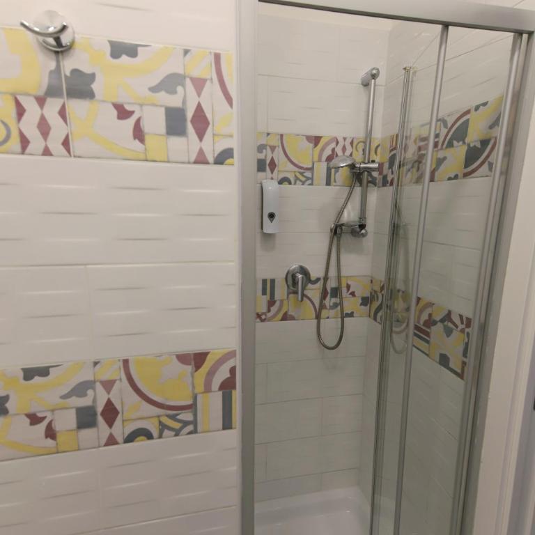 B&B AMORE - Camera Tripla con Bagno Privato - 13