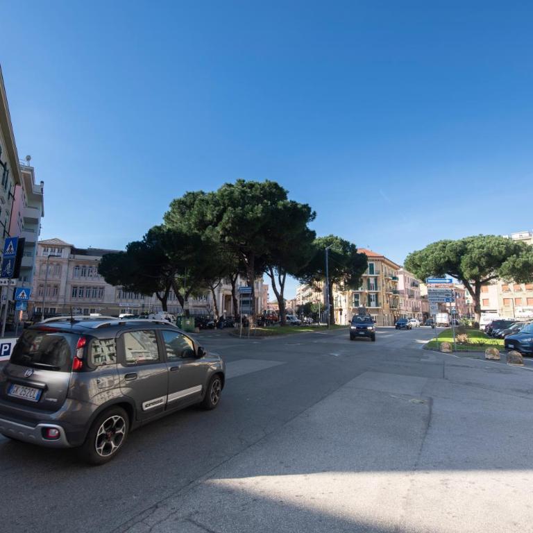 223 - Ma & Ma Luxury Apartment 1 grande - 500metri da mare e spiaggia, vicino alla Baia del Silenzio - PARCHEGGIO GRATIS PRIVATO INCLUSO - Appartamento con 2 Camere da Letto - 8