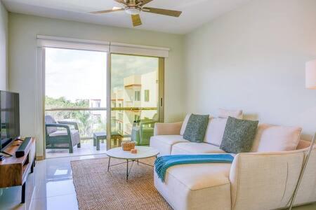 New Apt in Residential Area with Amenities & 24hr Security - Apartment - 7