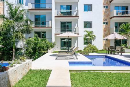 New Apt in Residential Area with Amenities & 24hr Security - Apartment - 30