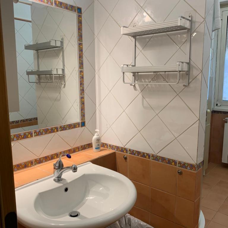 Valerie house Garbatella - Appartamento con 1 Camera da Letto - 10